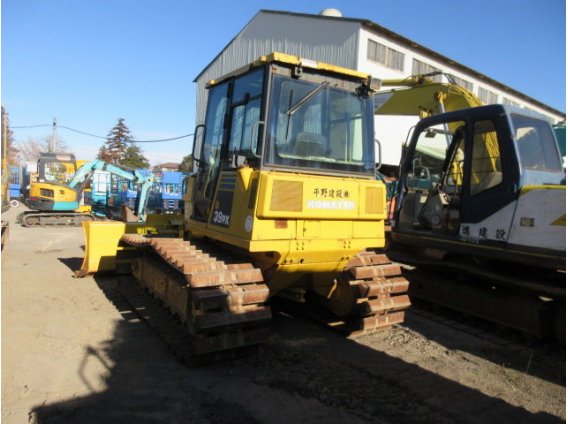 Giá Cực Tốt - Xe ủi Komatsu D39PX-21 2001 Nhật Bản